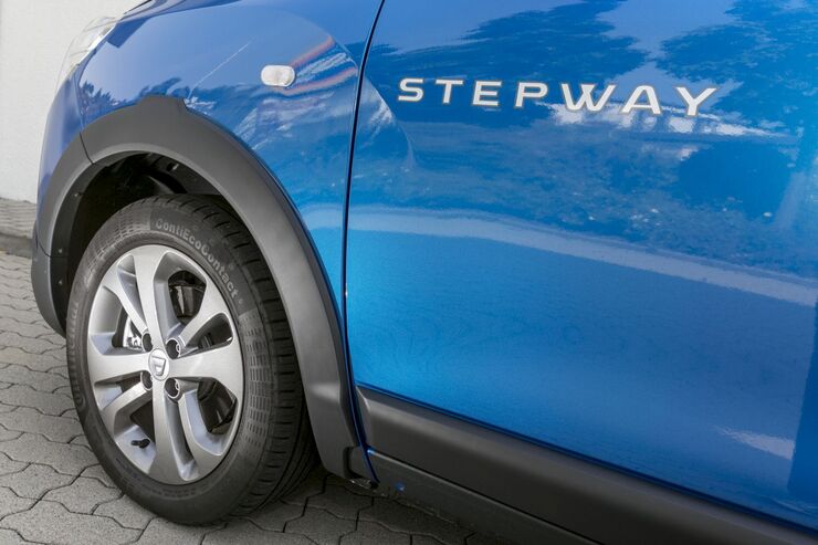 Dacia-Lodgy-Stepway-fotoshowBig-9dad5715-244001.jpg