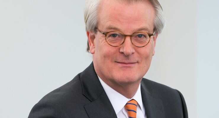 Der langjährige Geschäftsführer, Frits Baron van Dedem, hat zum 01.07.2015 seine Aufgaben an Robert Nürnberger übergeben.
