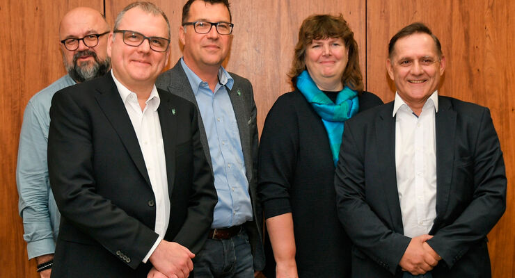 Der neu (wieder)gewählte Vorstand und die Geschäftsleitung freuen sich auf die nächste Amtsperiode: Von links nach rechts: BVF-Geschäftsführer Axel Schäfer, Dieter Grün, Marc-Oliver Prinzing (Vorsitzender), Claudia Westphal und Bernd Kullmann
