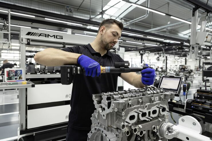 Neuer Amg Motor Starkster Vierzylinder Der Welt Firmenauto