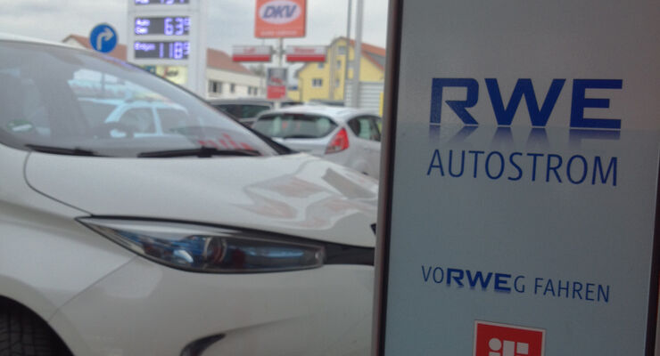 Renault Zoe Elektroauto laden RWE Ladesäule