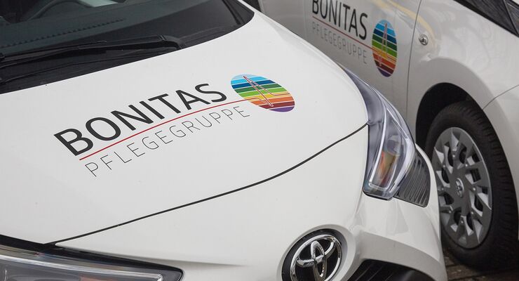 Toyota Aygo Hybrid Elektro Flotte Bonitas Pflege