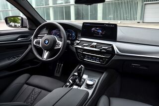 Bmw 5er Facelift 2020 Im Fahrbericht Zwischen Sechszylinder Und Kabel Firmenauto